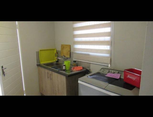 3 BEDROOM HOUSE FOR SALE IN CRYSTAL PARK